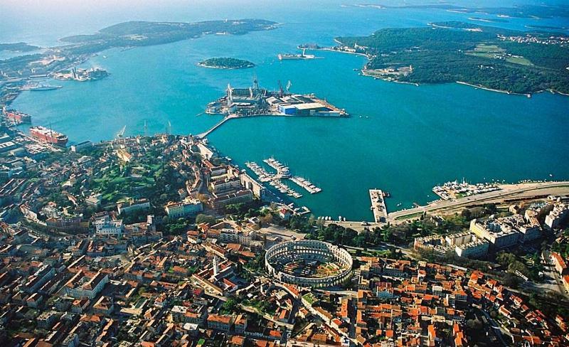 Apartman Sendi بولا المظهر الخارجي الصورة